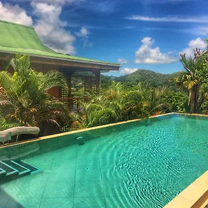 https://villa-vanilla-port-glaud.maheislandhotels.com